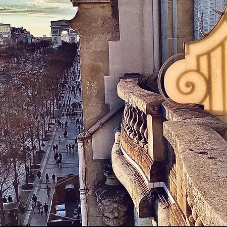 Balcony- Avenue -champs Elysees Appartamento Parigi